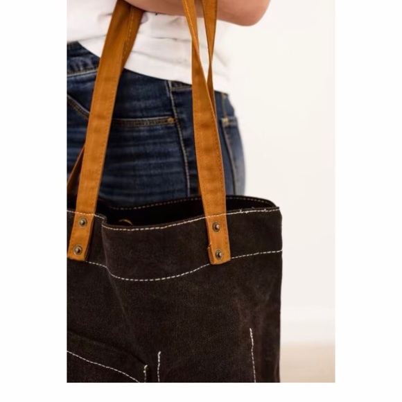 NWT Black Tote Bag - Picture 2 of 7